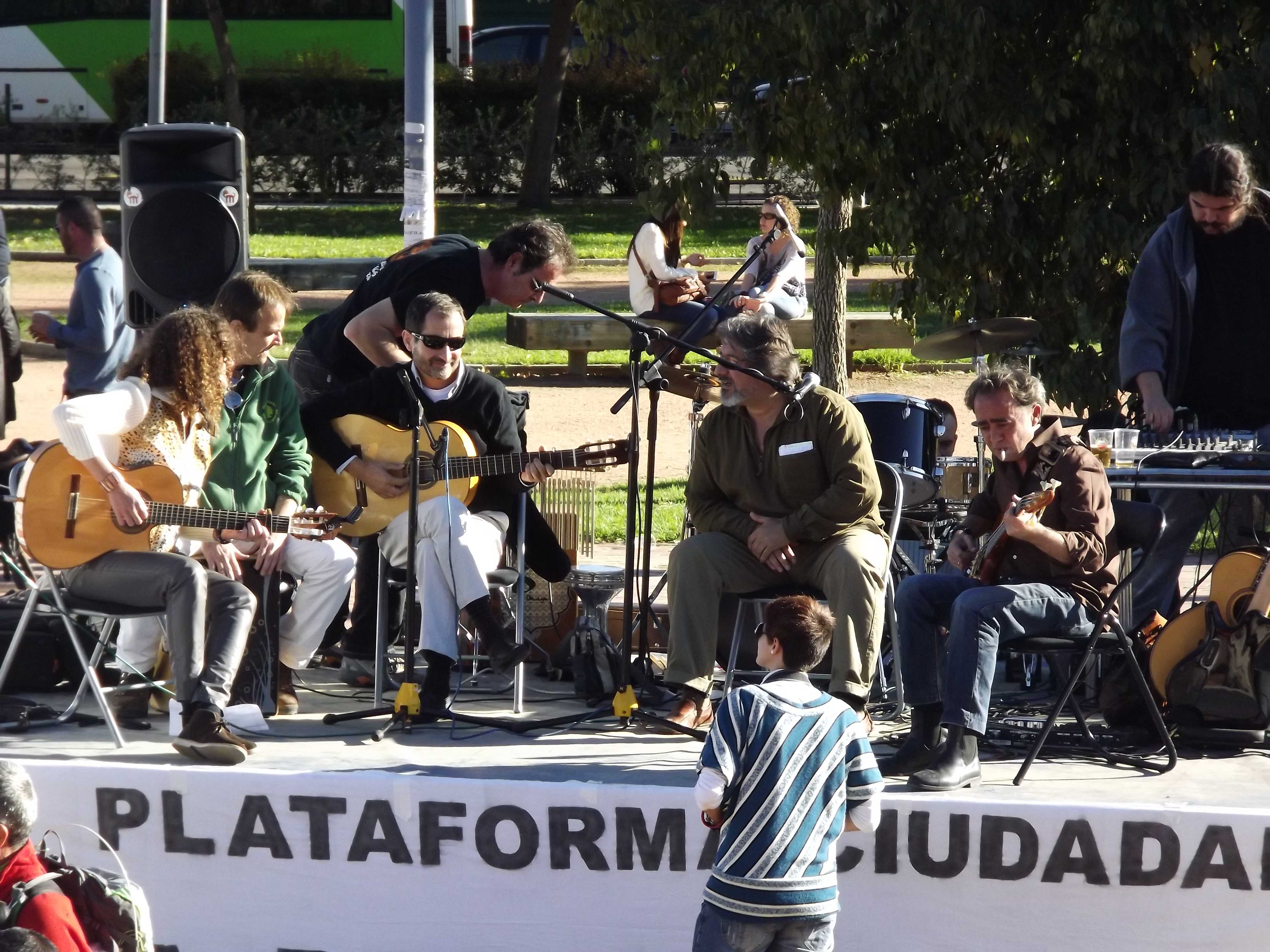 Canción A Desalambrar